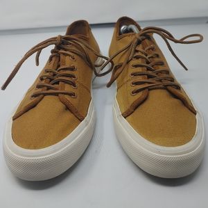 Men's Fryer Ludlow Canvas Tan sneakers.